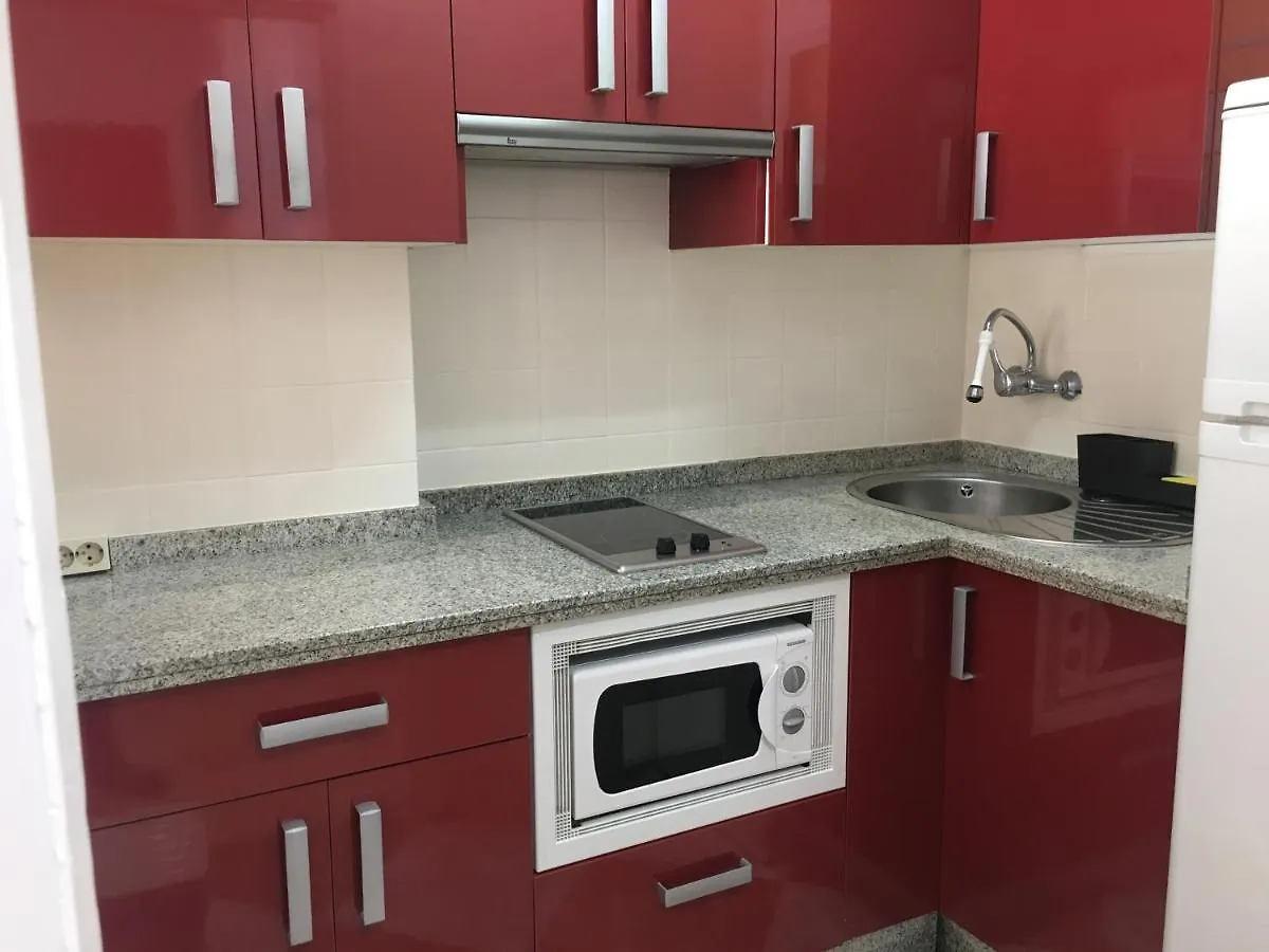 아파트 Aguila Apartamento Con Vistas 베날마데나코스타