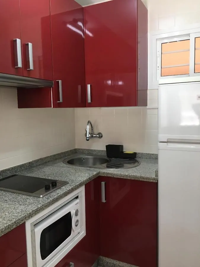아파트 Aguila Apartamento Con Vistas 베날마데나코스타