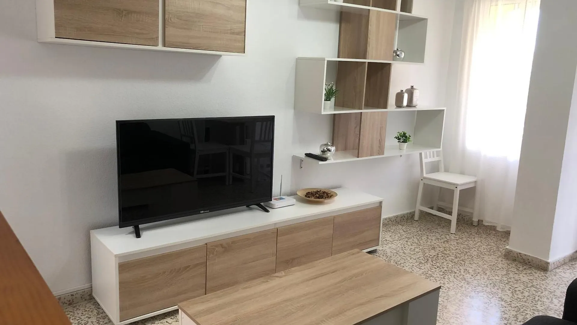 Aguila Apartamento Con Vistas 베날마데나코스타